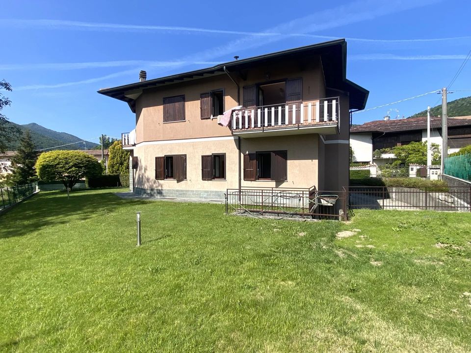 Villa i Alta Valle Intelvi, Como - foto 2