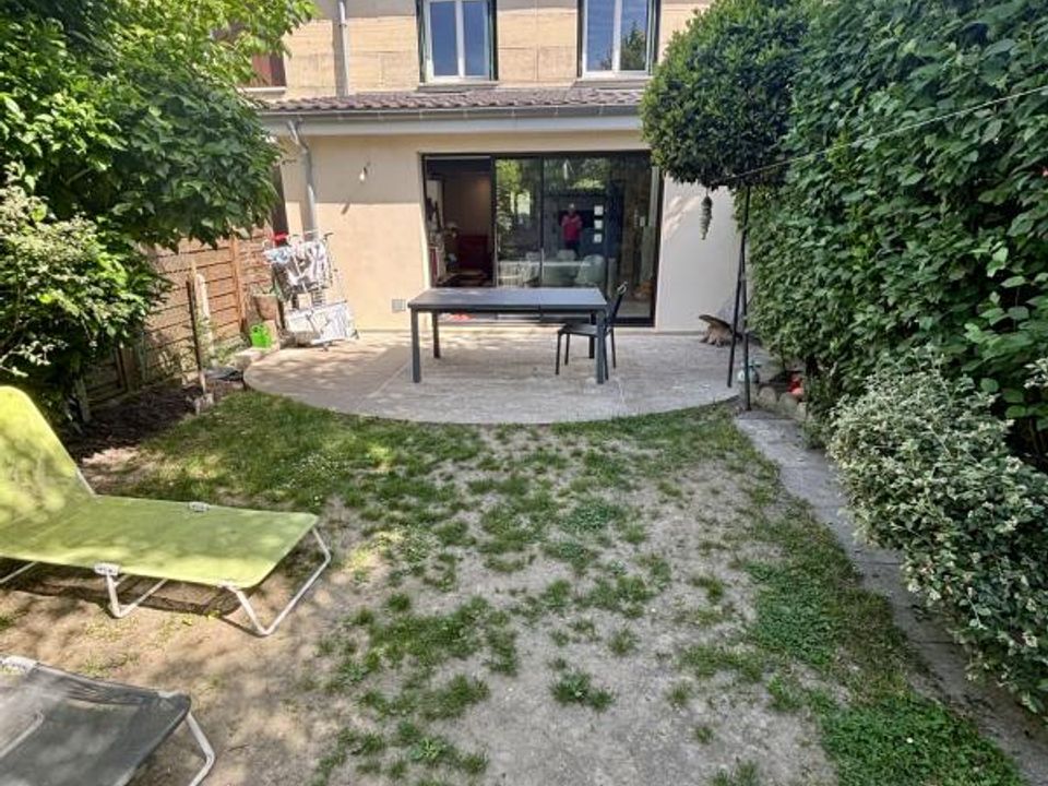 Villa i Sainte-Geneviève-des-Bois, Essonne - foto 1