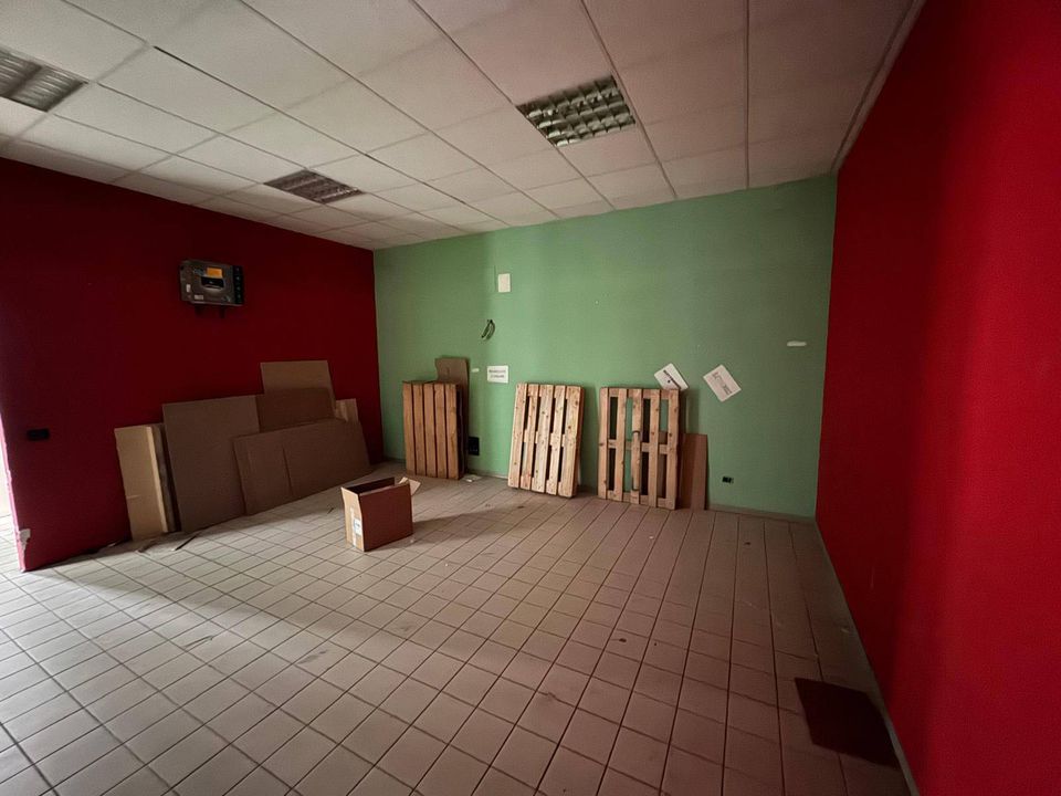 Propiedad comercial en Porto San Giorgio, Fermo - foto 5