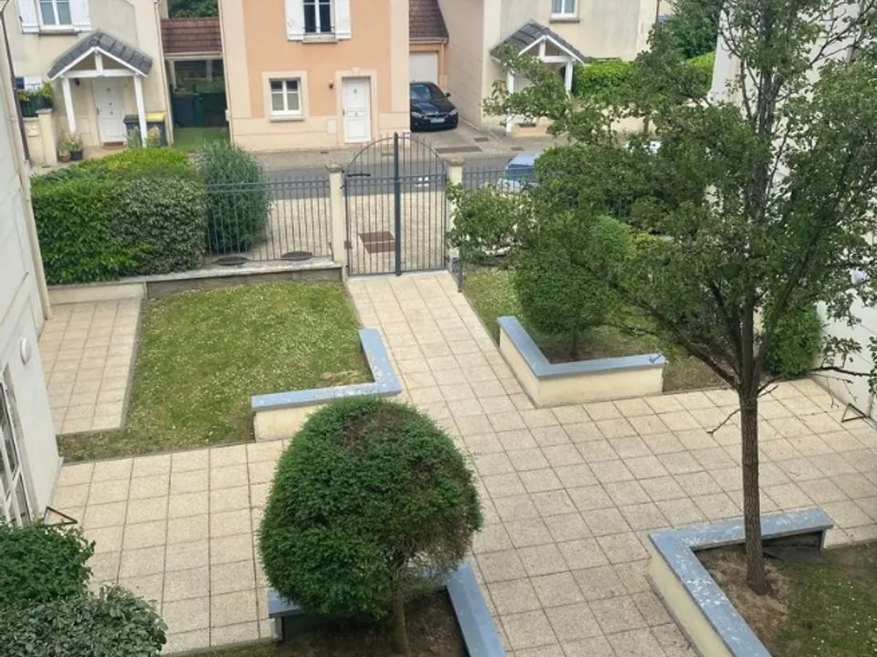Lejlighed i Savigny-le-Temple, Seine-et-Marne - foto 1