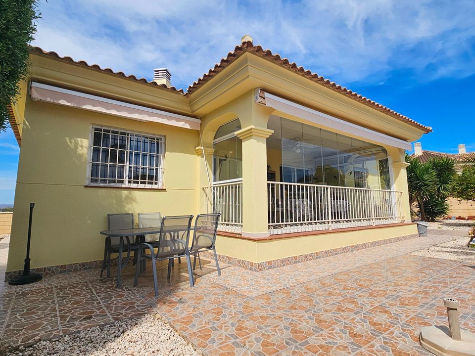 Villa i La Marina, Alicante - foto 1