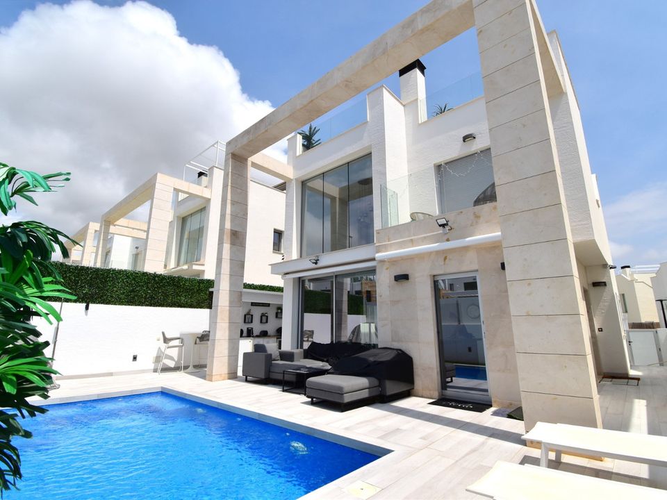 Villa i Cabo Roig, Alicante - foto 1
