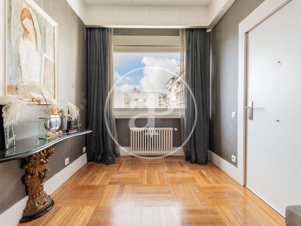 Apartment in Madrid, Madrid - photo 2