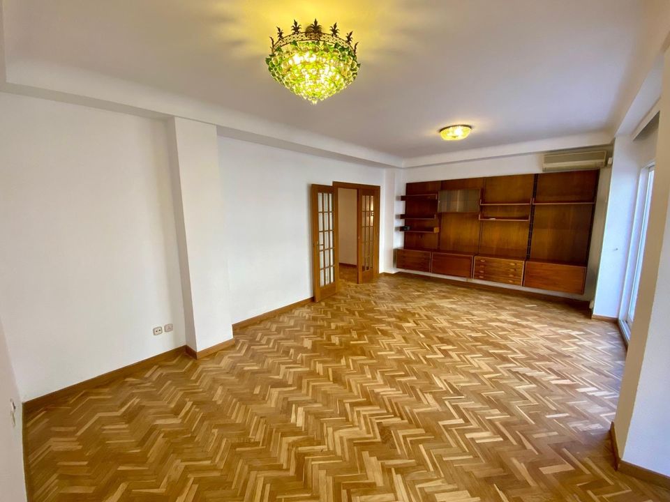 Apartment in Valencia, Valencia - photo 4