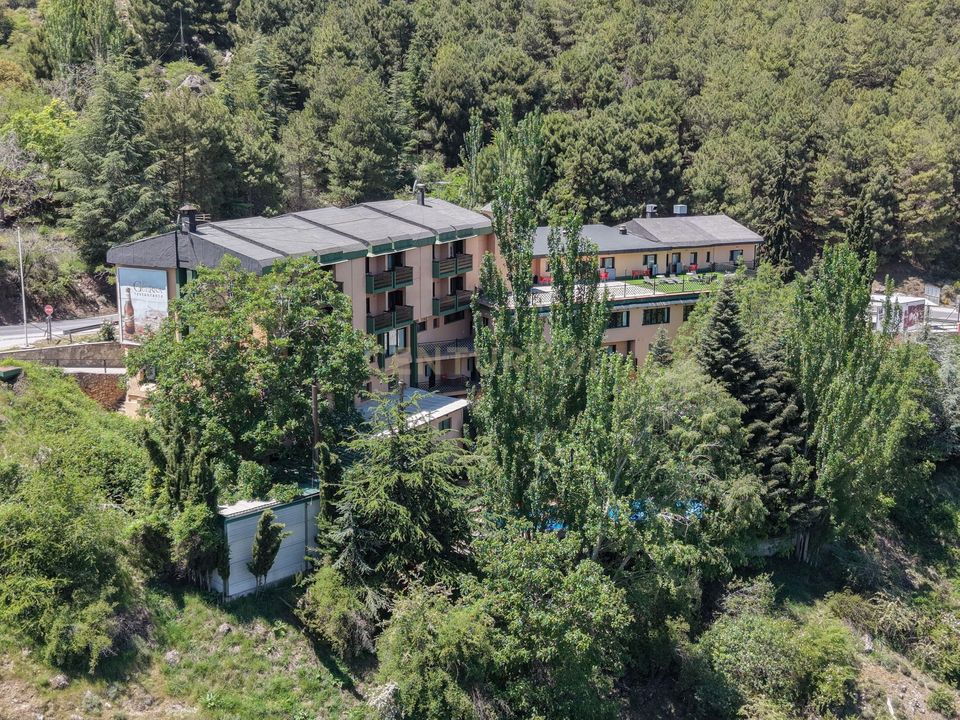 Propiedad comercial en Monachil, Granada - foto 3