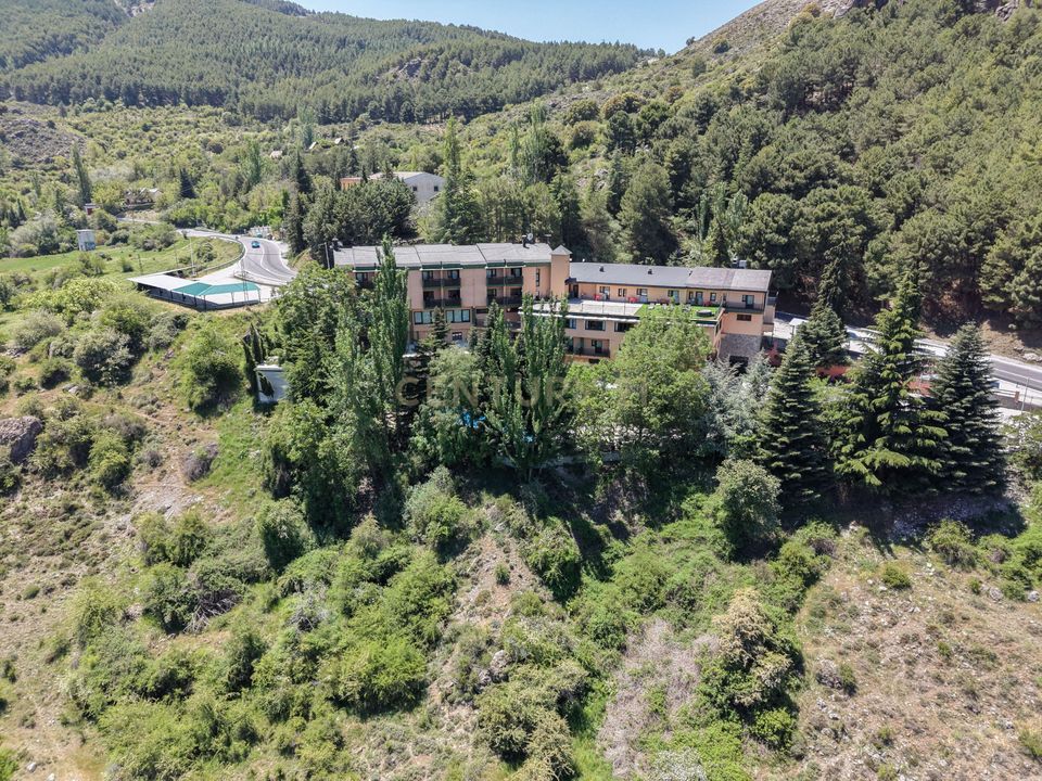 Propiedad comercial en Monachil, Granada - foto 4
