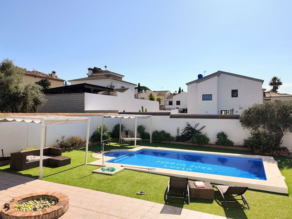 Villa in Alhaurin El Grande, Malaga - foto 3