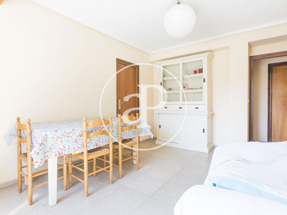 Apartment in Valencia, Valencia - photo 3