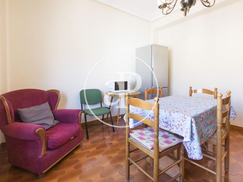 Apartment in Valencia, Valencia - photo 2