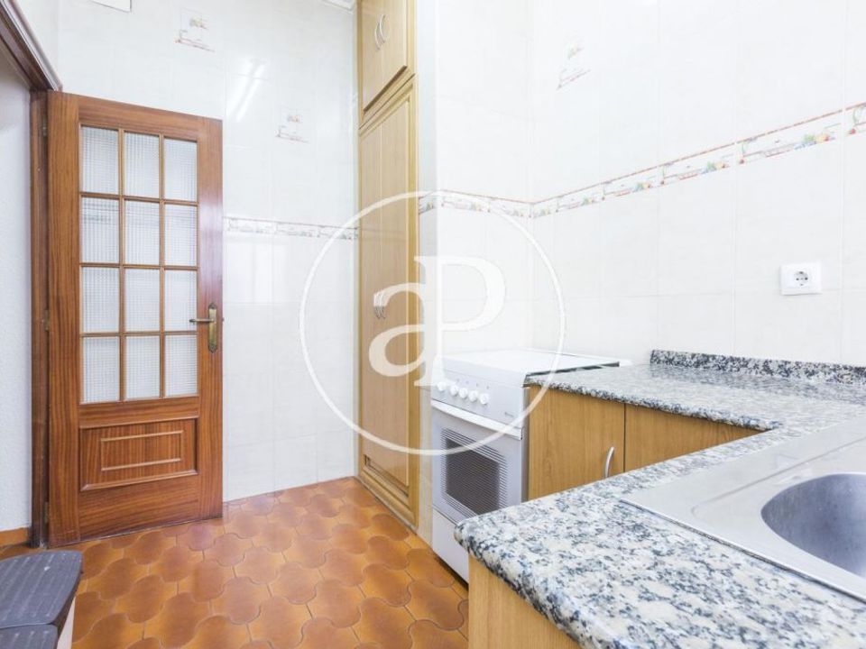 Apartment in Valencia, Valencia - photo 5