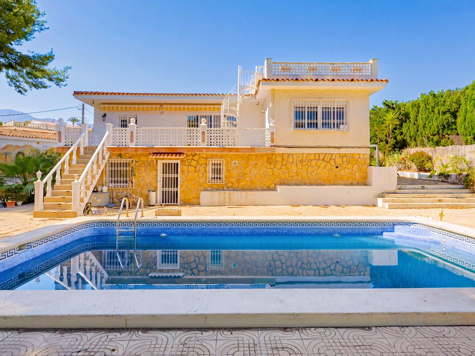 Villa i La Nucia, Alicante - foto 1