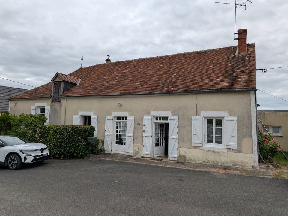 Dorpshuis in Tintury, Nievre - foto 1