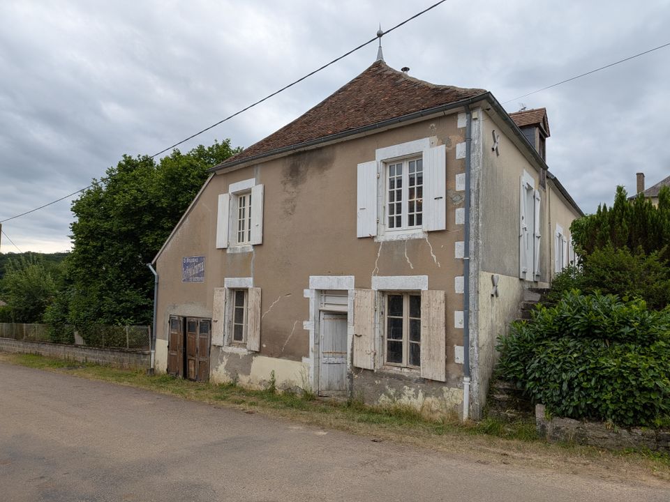 Dorpshuis in Tintury, Nievre - foto 2