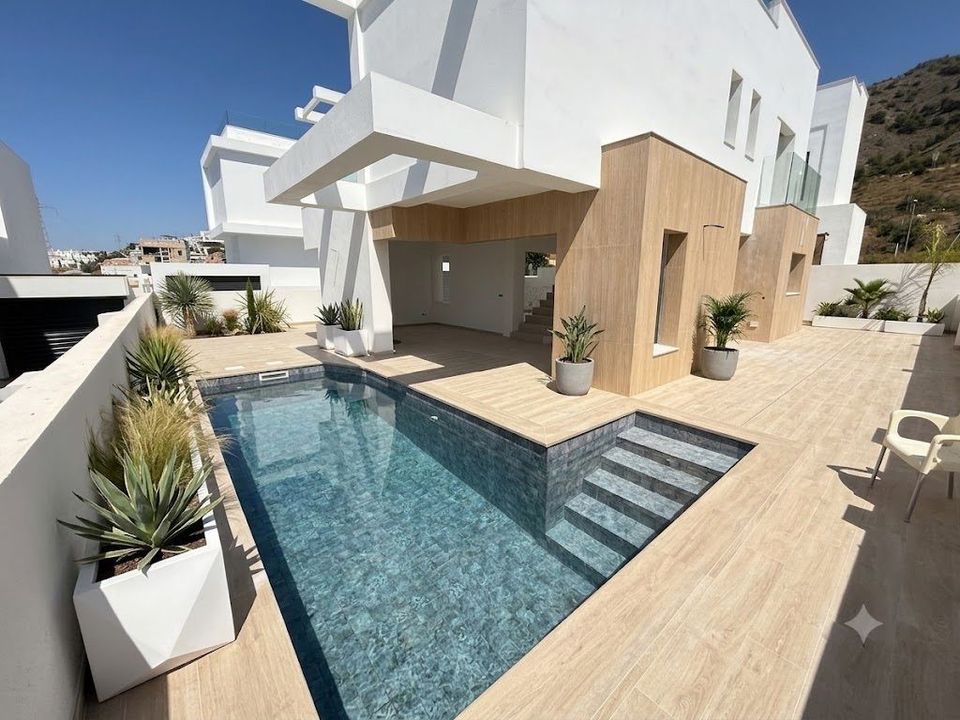 Villa i Nerja, Malaga - foto 1