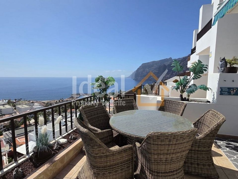 Rækkehus i Acantilado De Los Gigantes, Tenerife - foto 1