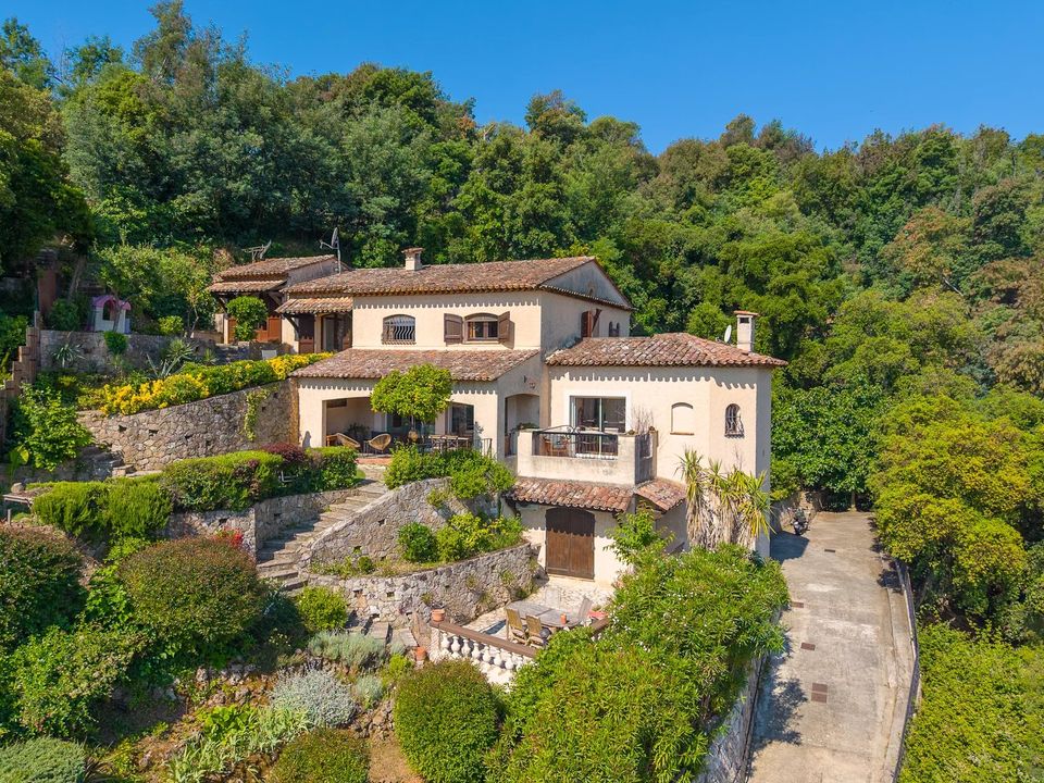 Villa i Mandelieu-la-Napoule, Alpes-Maritimes - foto 1