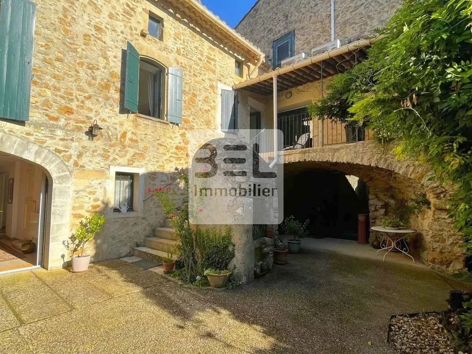 Villa i Saint-Gervais, Gard - bilde 1