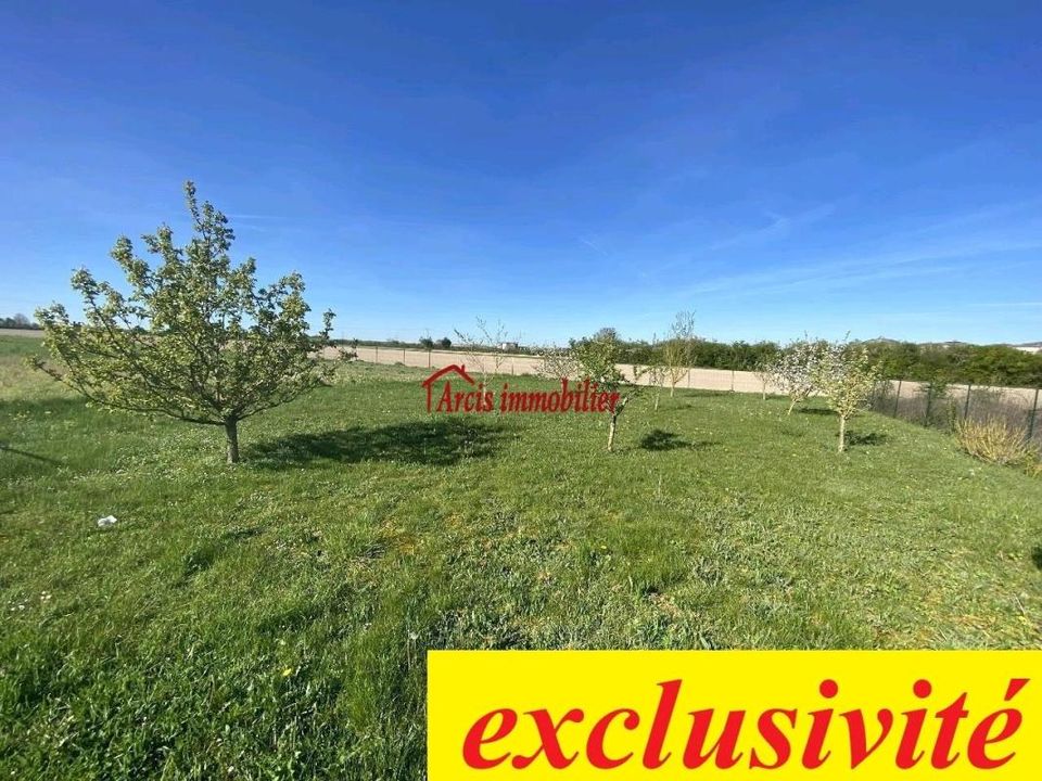 Helårsgrund i Arcis-sur-Aube, Aube - foto 1