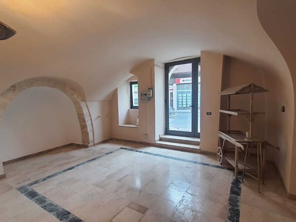 Erhvervsejendom i Casamassima, Bari - foto 2