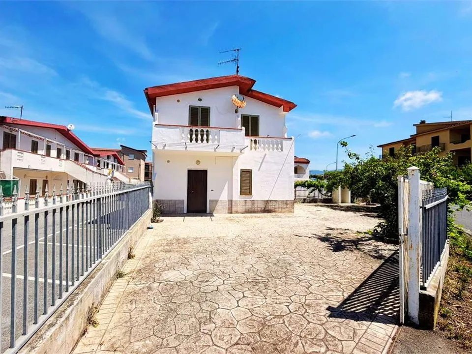 Villa i Santa Maria del Cedro, Cosenza - foto 1