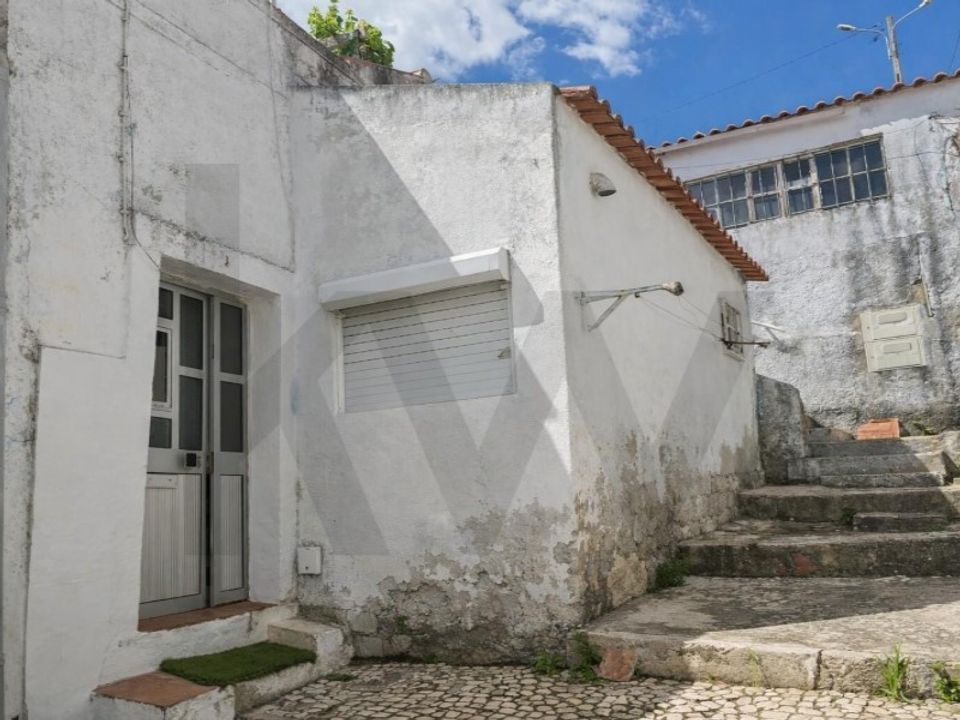 Erhvervsejendom i Santo Antao do Tojal, Lisbon - foto 1