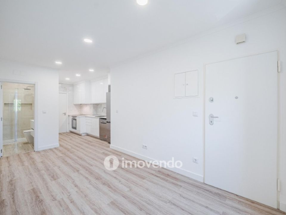 Lejlighed i Alges, Lisbon - foto 1