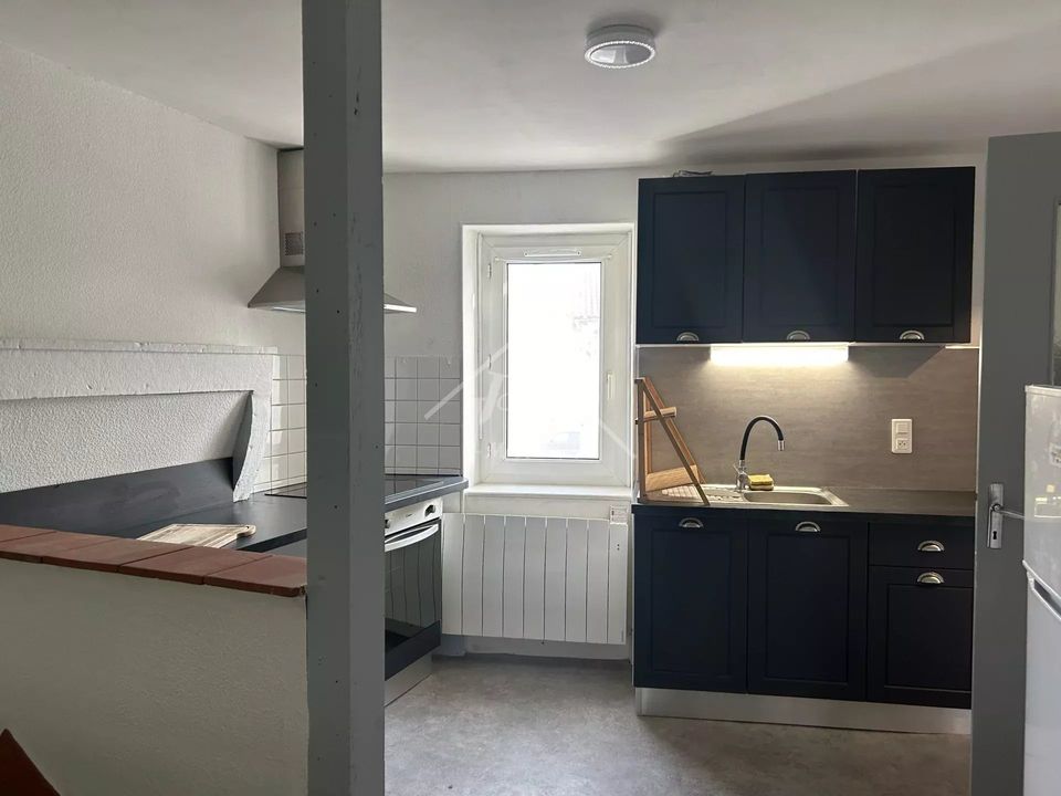 Apartment in Gannat, Allier - photo 3