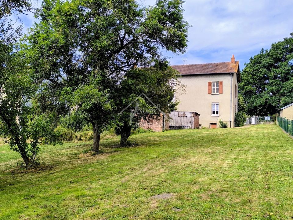 Villa i Saint-Éloy-les-Mines, Puy-de-Dome - foto 1