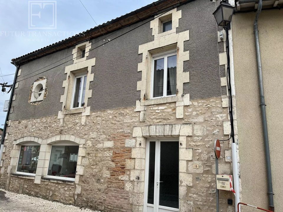 Casa de campo en Javerlhac-Et-La-Chapelle-Saint-Robert, Dordogne - foto 1