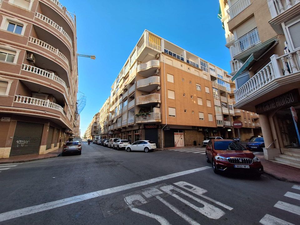 Lejlighed i Torrevieja, Alicante - foto 1
