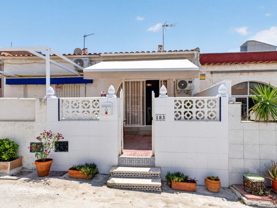 Landsbyhus i Torrevieja, Alicante - foto 1