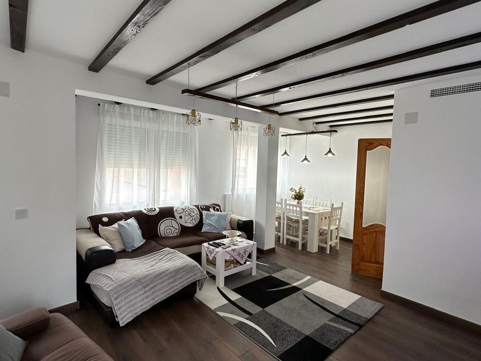 Lejlighed i Tavernes De La Valldigna, Valencia - foto 1