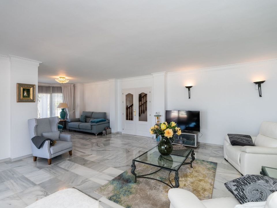 Villa en El Chaparral, Malaga - foto 5