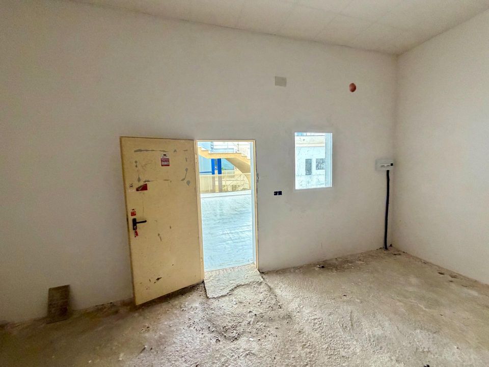 Propiedad comercial en Bormujos, Sevilla - foto 4