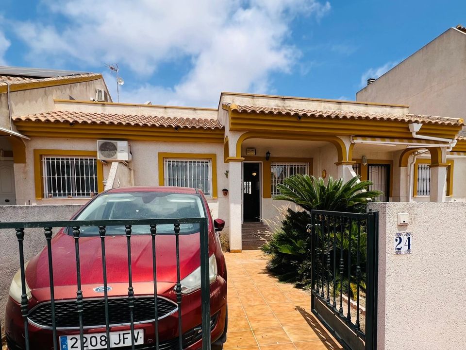 Byhus i Daya Nueva, Alicante - foto 1