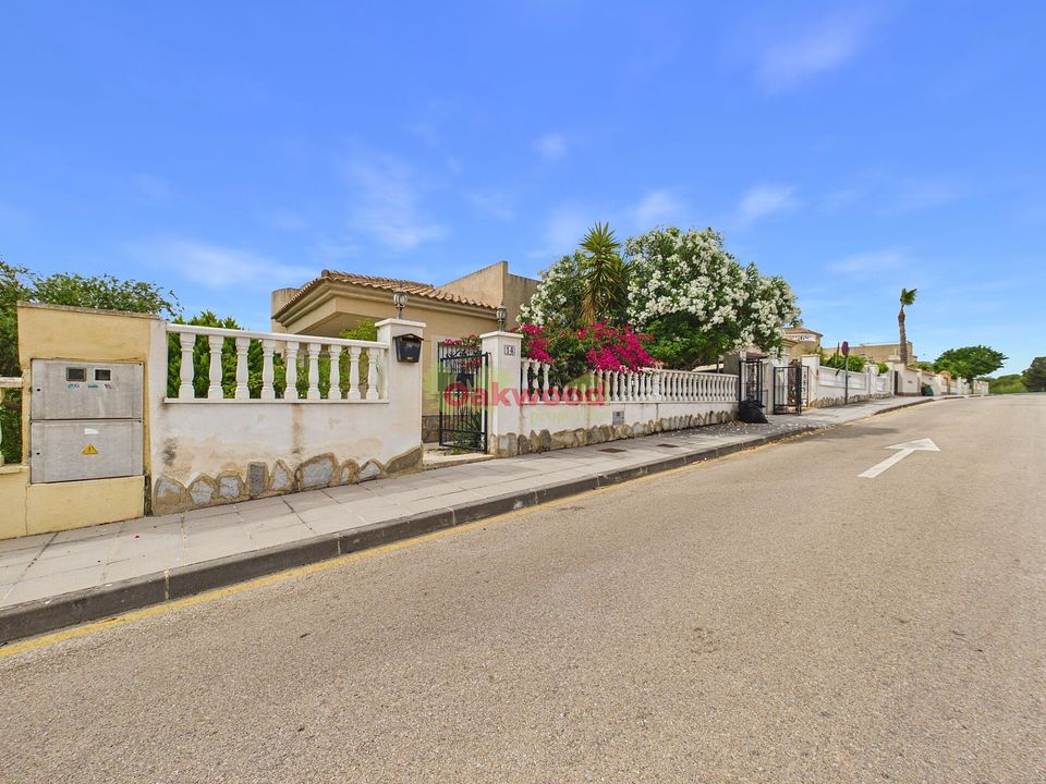 Villa i Pinar De Campoverde, Alicante - foto 1