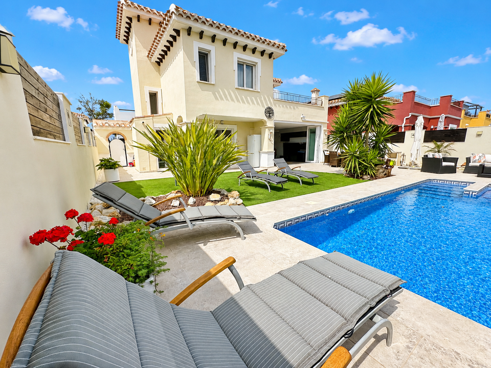 Villa i Mar Menor Golf Resort, Murcia - foto 1