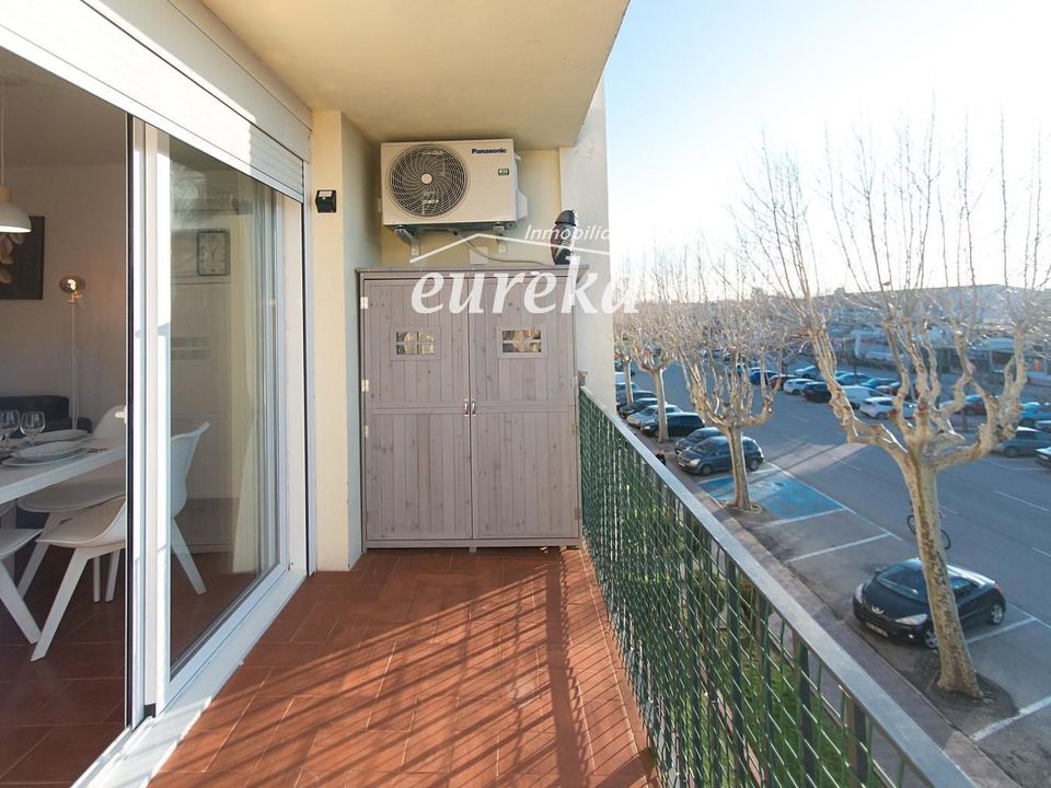 Lejlighed i Empuriabrava, Gerona - foto 1