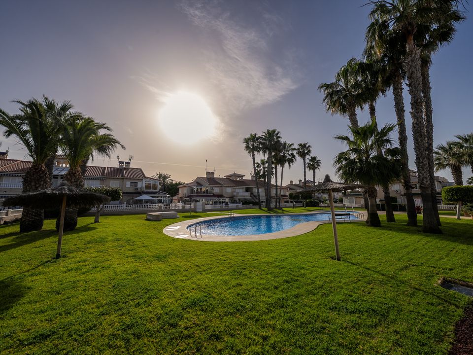 Rækkehus i Playa Flamenca, Alicante - foto 4
