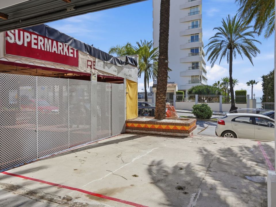 Erhvervsejendom i Benalmadena, Malaga - foto 2