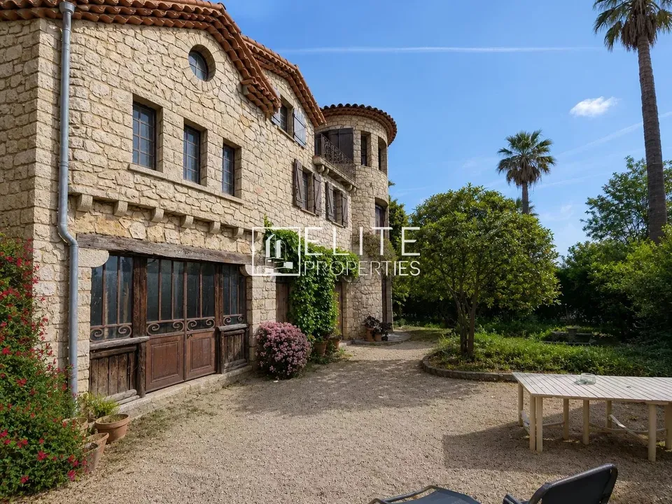 Villa i Grasse, Alpes-Maritimes - foto 1