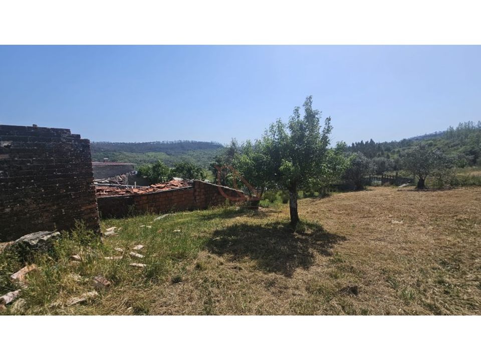 Helårsgrund i Ourem, Santarem - foto 1
