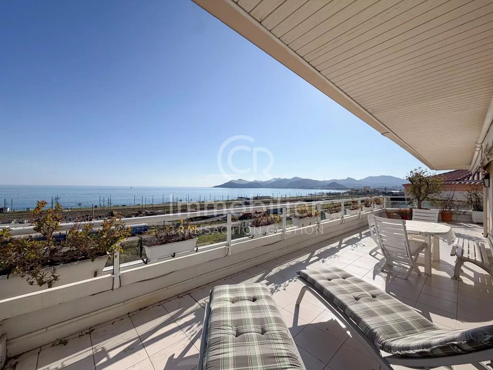 Lejlighed i Cannes-la-Bocca, Alpes-Maritimes - foto 1