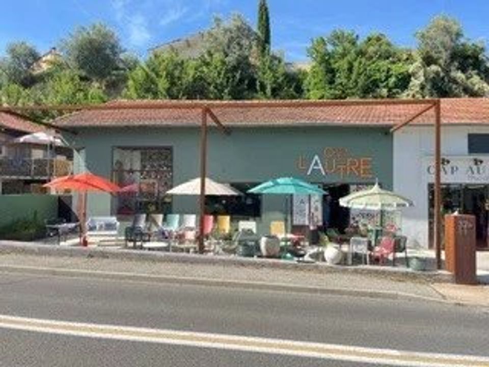 Erhvervsejendom i Nyons, Drome - foto 1