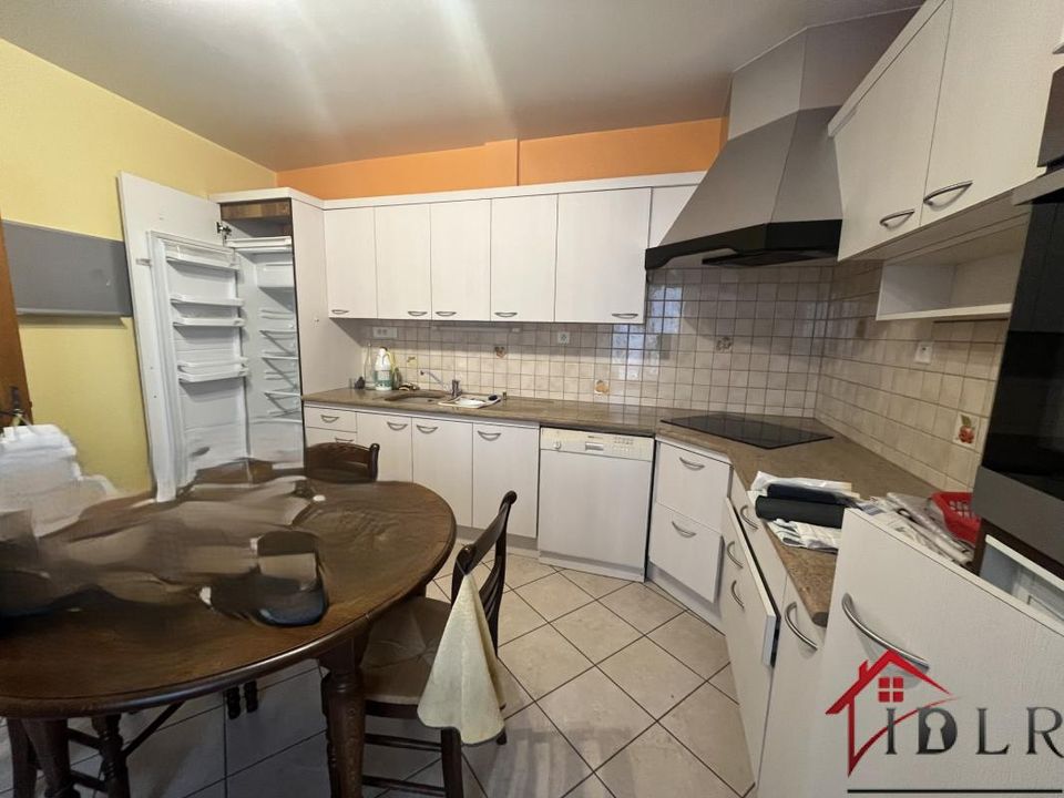 Byhus i Bourbonne-les-Bains, Haute-Marne - foto 1