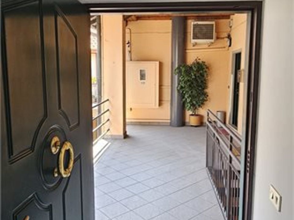 Commercial property in Trezzo sull'Adda, Milan - photo 1
