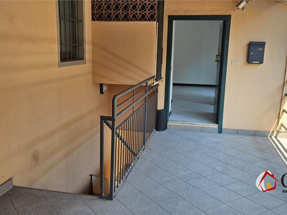 Commercial property in Trezzo sull'Adda, Milan - photo 2