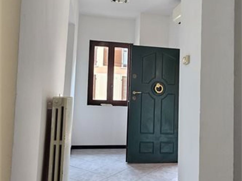 Commercial property in Trezzo sull'Adda, Milan - photo 3