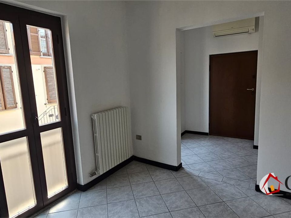 Commercial property in Trezzo sull'Adda, Milan - photo 4
