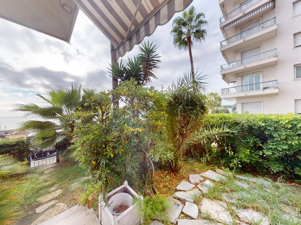 Lejlighed i Menton, Alpes-Maritimes - foto 1